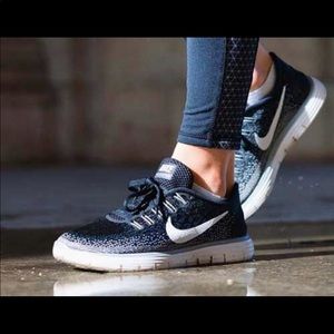 Nike Free RN Distance